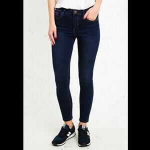 BDG Dark Rinse Mid-Rise Cigarette Ankle jeans
